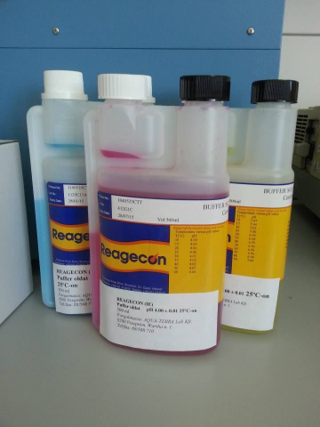 Reagecon pH puffer 4.00, 250 ml, kétnyakú edényben