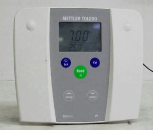 Mettler Toledo FP20 – FiveEasyPlus™ asztali pH mérő 
